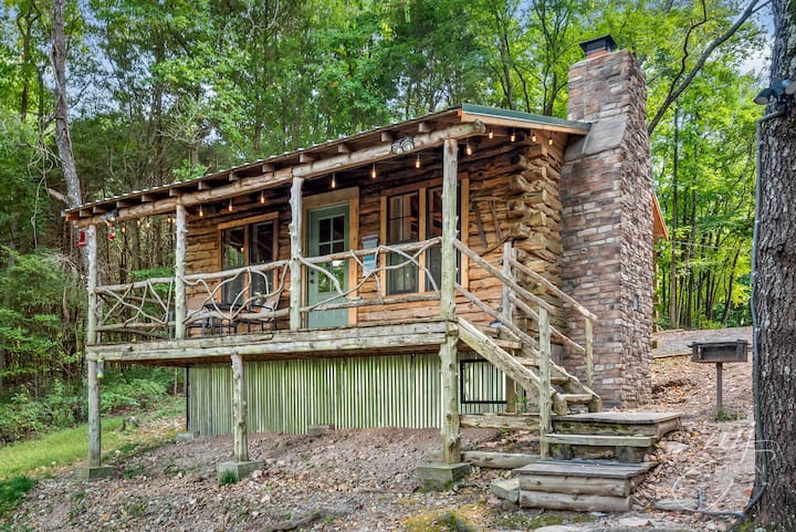 Secluded Hillside Cabin-Sunset Views-Fire Pit