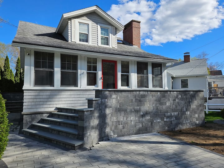 Cozy cape in the Heart of Ogunquit Center