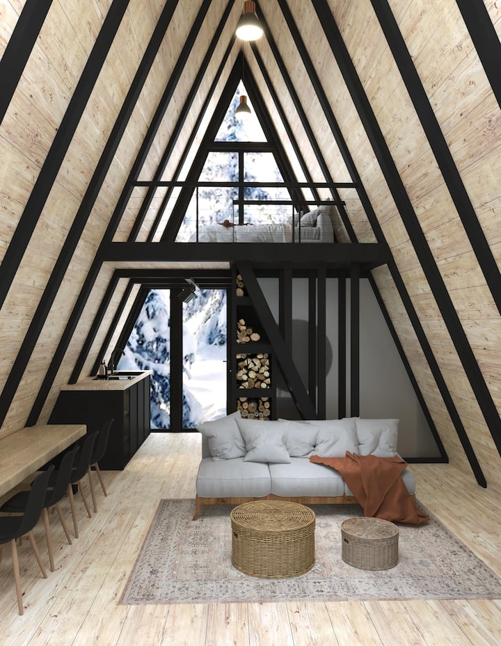 Glacier Treehouse Retreat + Hot Tub