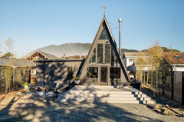 Shadow Peak A-frame by Oregon Coast Modern