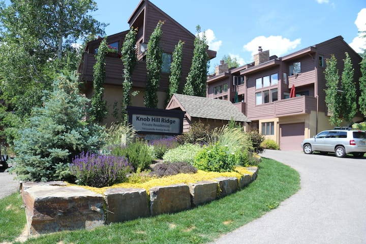 Downtown Studio, your Ketchum/Sun Valley home