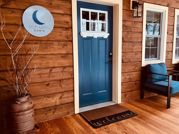 Blue Moon Cabin