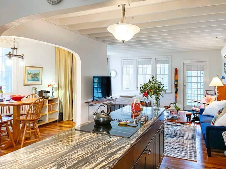 Weems Creek Cottage, Annapolis  Waterfront