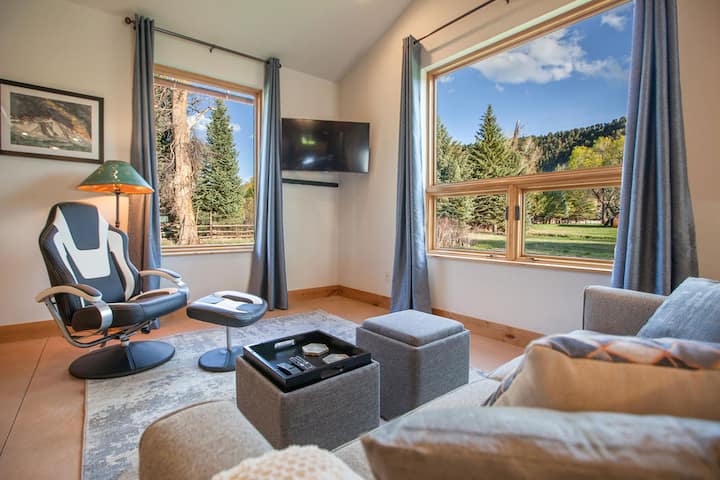 Revitalize in Amazing Mountain Retreat