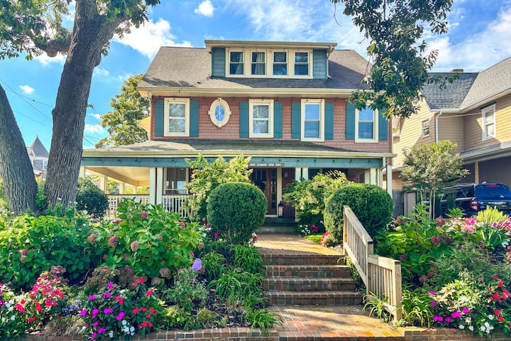 Spacious Home ~ 4 Blocks to Asbury Park Beach!