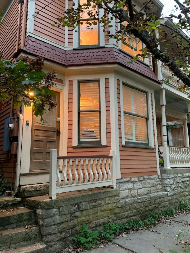 Cottage on Spring A!