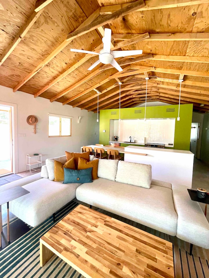 Casita Bendita (Blessed Little House) - Marfa, TX
