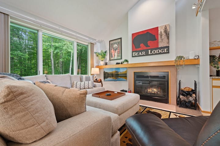 The Woods Killington - with Spa, Pool & Jacuzzi
