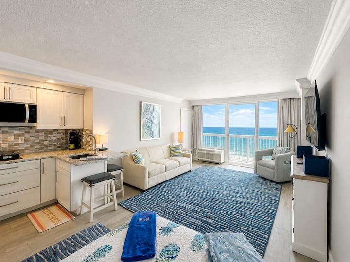 The Reserve | Oceanfront Studio | Private Balcony