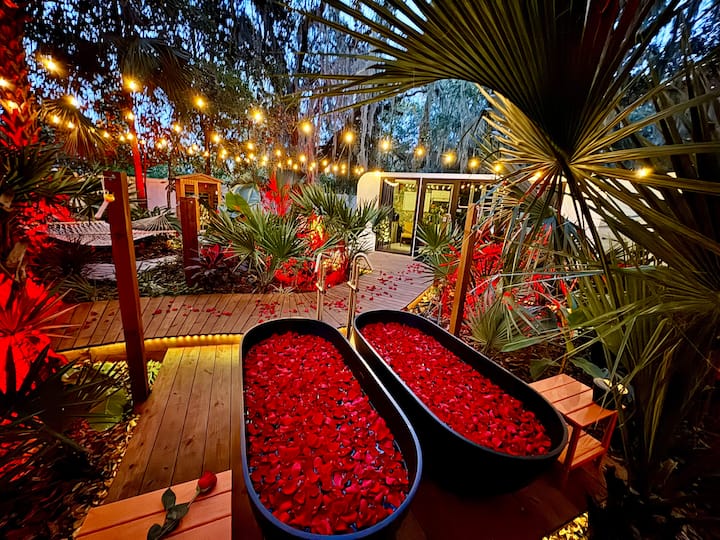 Romantic Tiny Home Tubs Wellness Jungle Oasis New