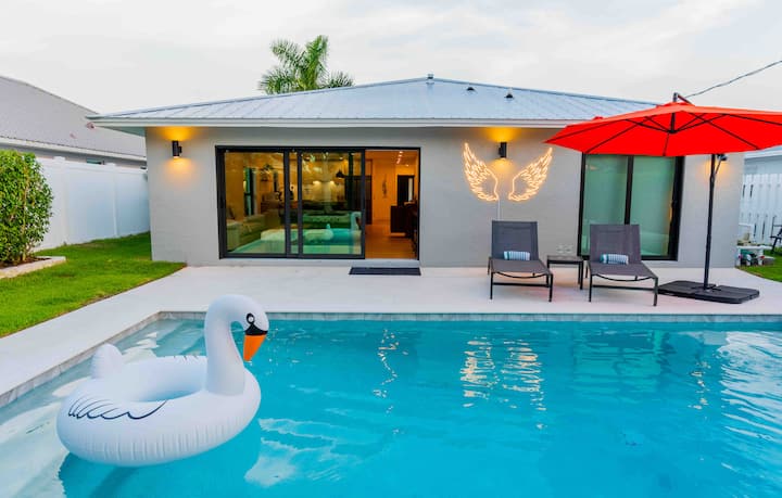673 Lazy Beach Daze · Heated Pool · Walk 2 Beaches