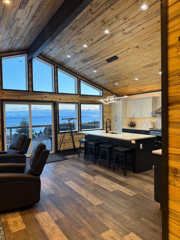 Volcano View Loft