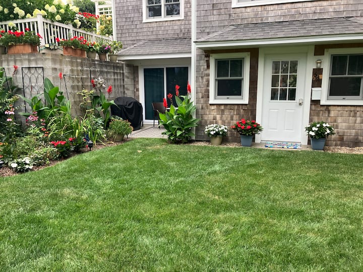 1 Bedroom Convenient CC Hospital, Beach, Town