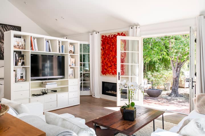 Healdsburg Designer Cottage | Walk to Plaza