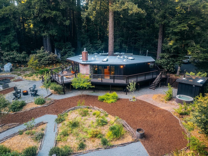 Private Mendocino Home with Luxury Outdoor Spa