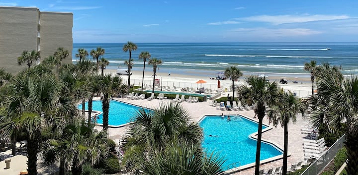 Beachfront Bliss! Private Balcony- California King