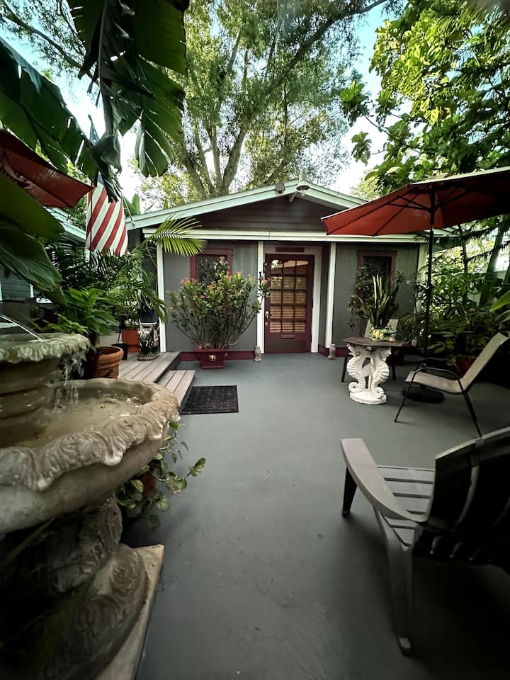 Paradise Cottage Largo Beaches 1 mile High ground