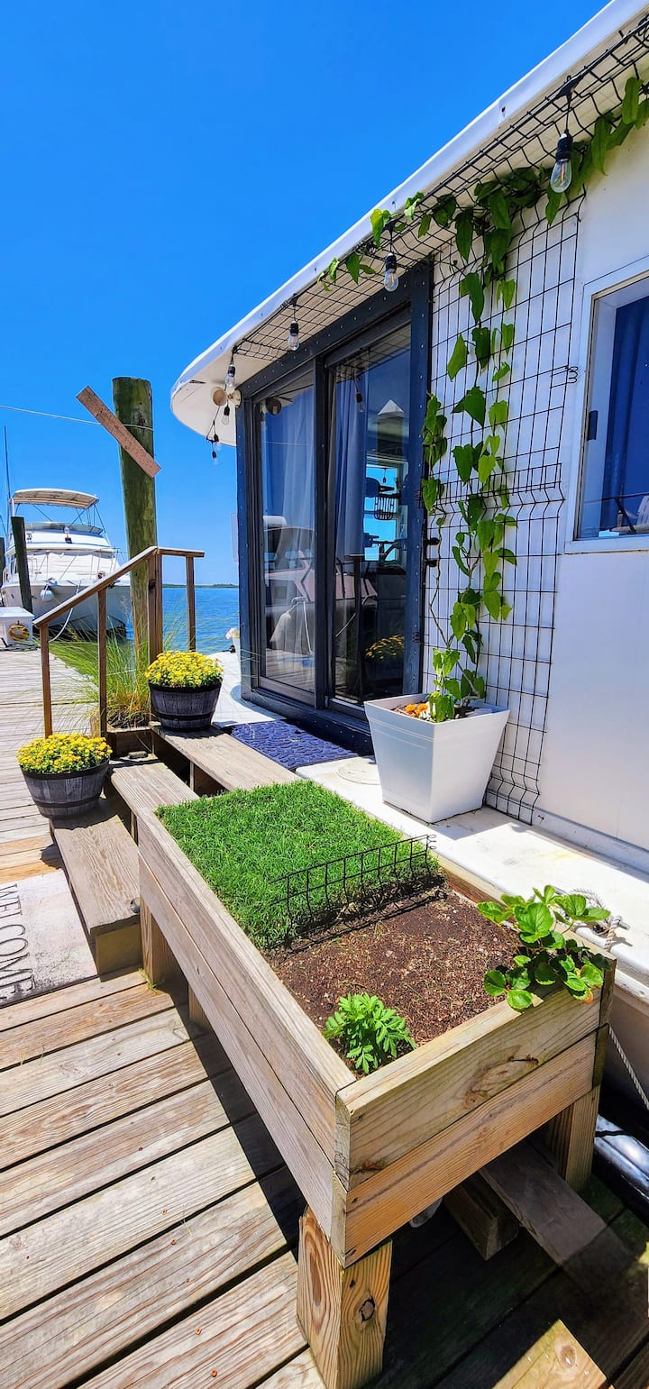 The Houseboat on Tybee Island