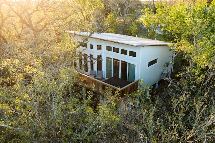 Naomi's Nest: Private Jacuzzi in the Treetops