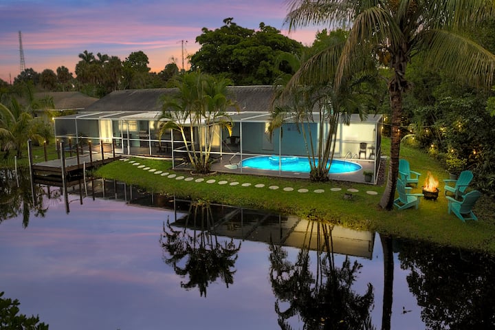 Your Blue Oasis |Pool, Dock, Kayaks & Pet-Friendly