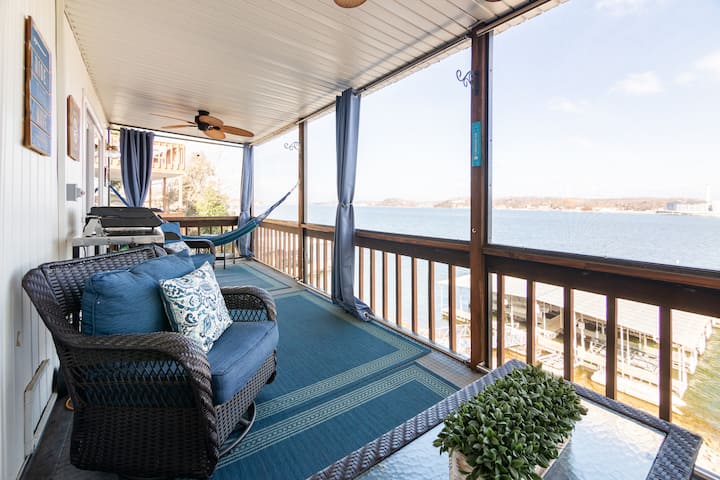 Lakescape Romantic Retreat w/ Hammock - No steps!