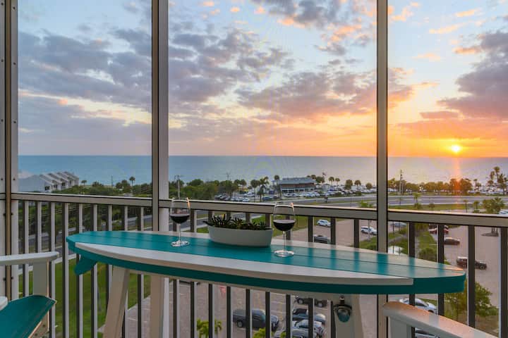 Panoramic Beach Oasis – Barefoot & Bonita Beach