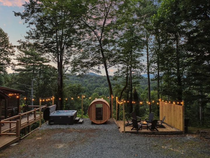 Hot Tub, Sauna, Firepit, Stunning Views, 2bed/2ba