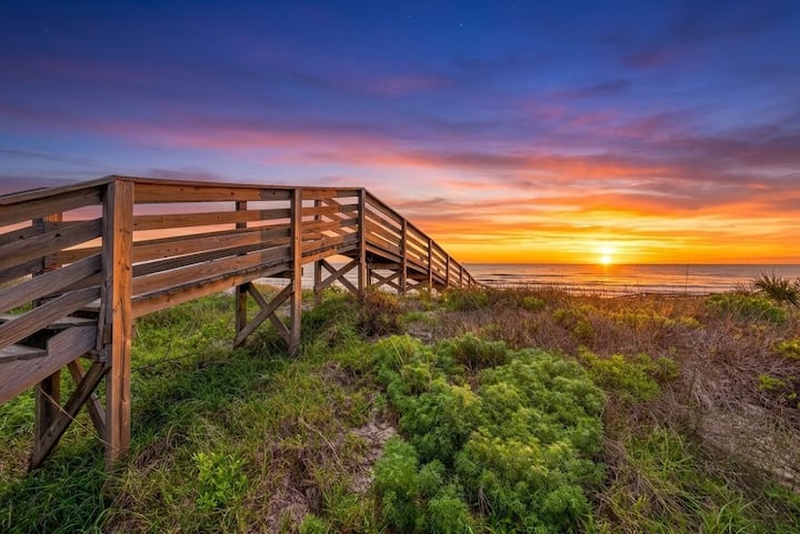 Lux 2BR: Boardwalk + 3rd Floor Deck