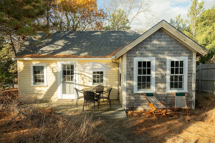 Wellfleet Cottage By The Sea