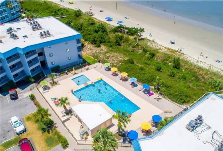 Oceanfront condo w/ pool, beach, tennis & sunsets!