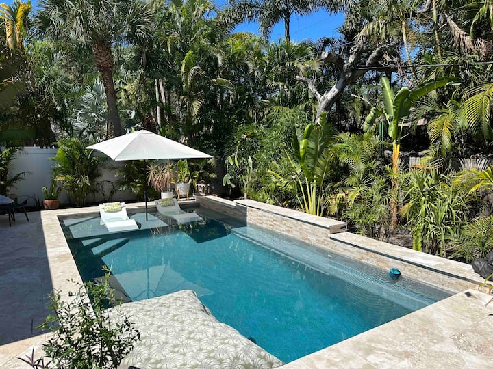 GulfPort Paradise, Bali-like Oasis with Pool