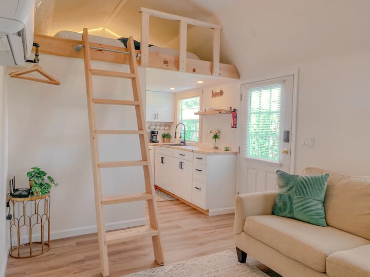 Private Hot Tub | King Bed Loft | Hammock Swings