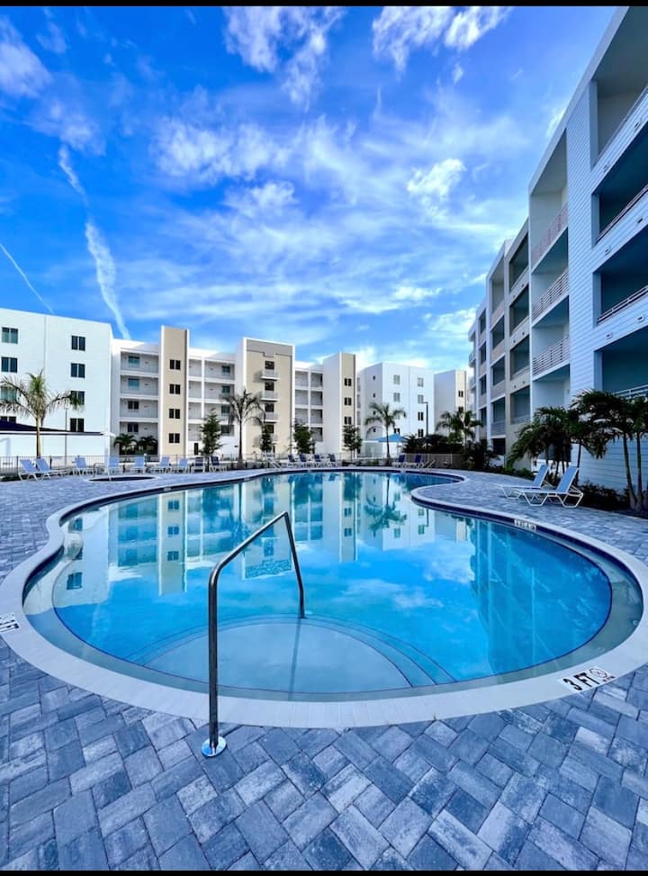Chill Sarasota Hideaway