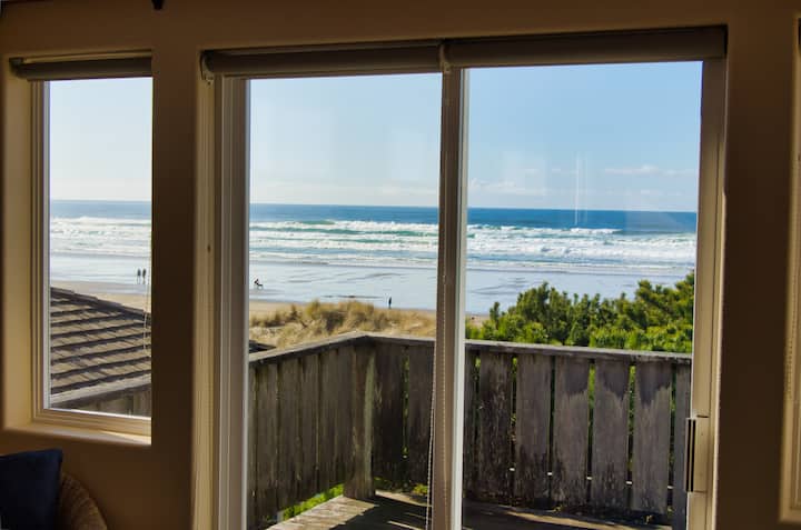 Oceanfront Cottage - North Oregon Coast