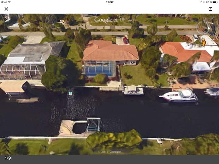 Canal heated pool house access to Golf and Gulf