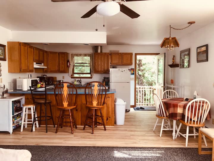 Cozy apartment in-town of Bar Harbor, ME