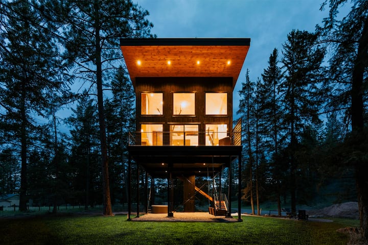 Glacier Retreats - Treehouse