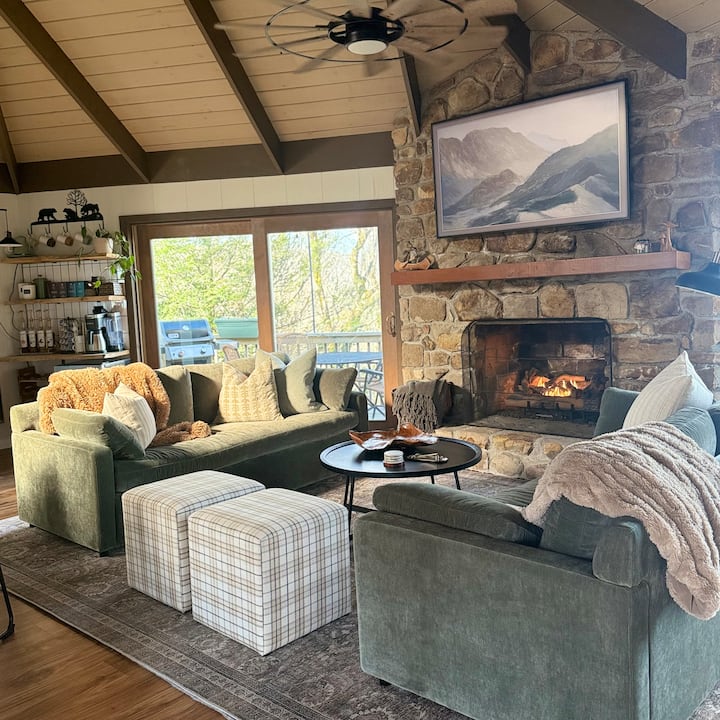 Stunning Sunsets + Fire Pit + 2 Ensuites