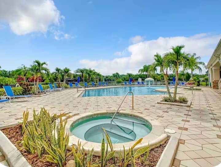The Disney Oasis.
Your Disney Day!
Your Spa Night!