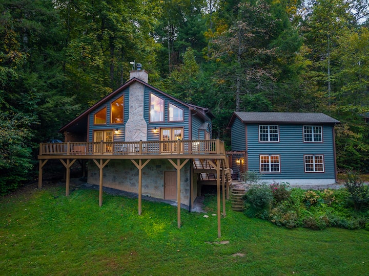 Peaceful Side Stonegate Cabin