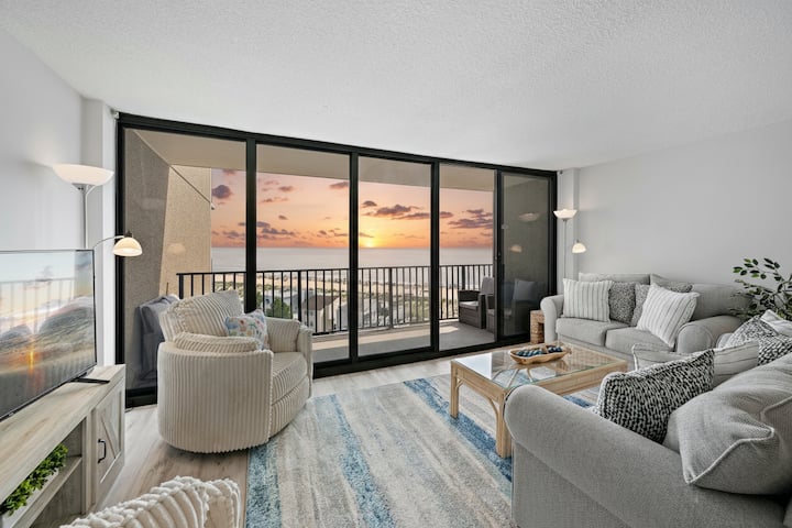 Ocean Views • Steps to Beach • Pool/Tennis/Pickle