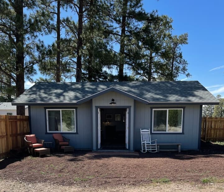 Dry County Cozy Cottage - near the Grand Canyon