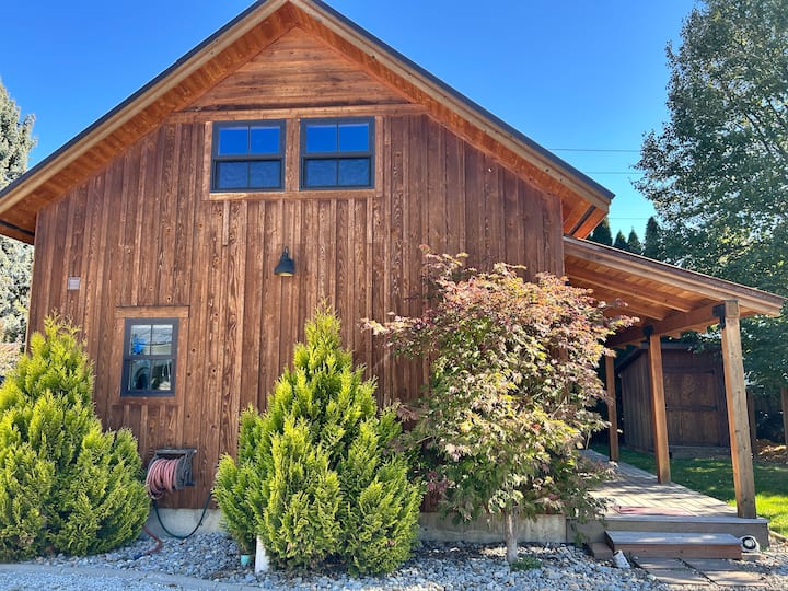 Sandpoint Dream Cabin