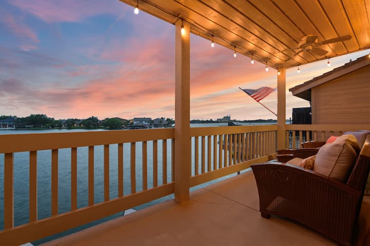 The Best Sunset on the Lake