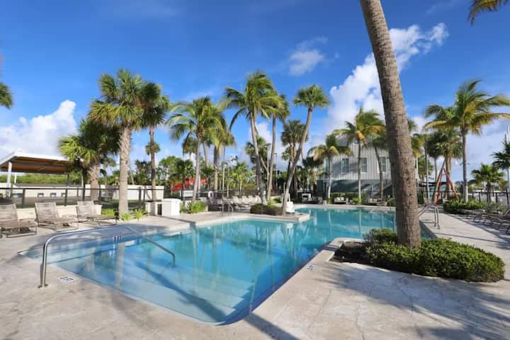Key West Sailboat Getaway