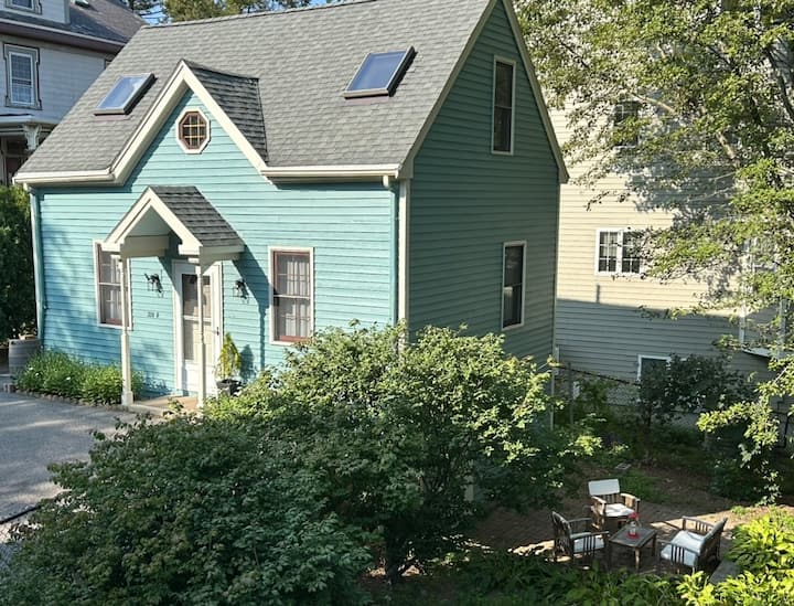 Your own cottage in the city