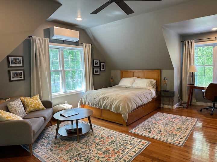Blue Mountain Studio
