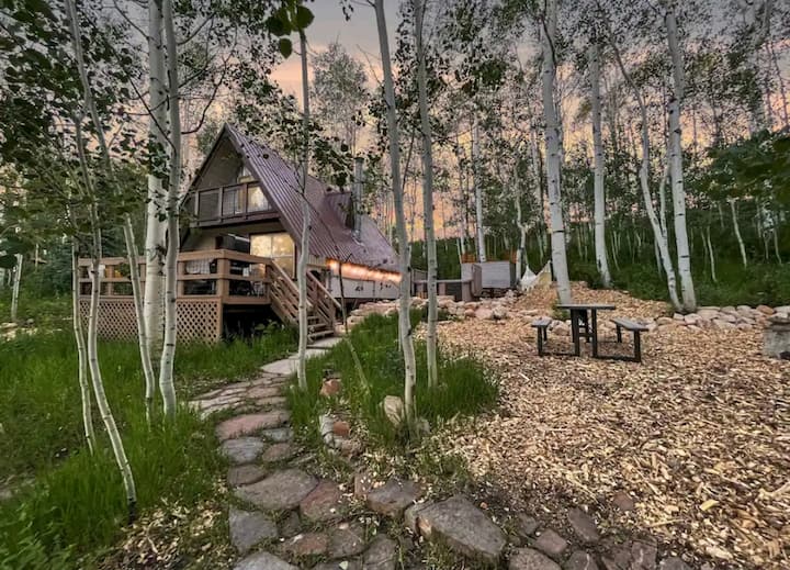 Sunflower Lodge With Hot Tub Above Park City