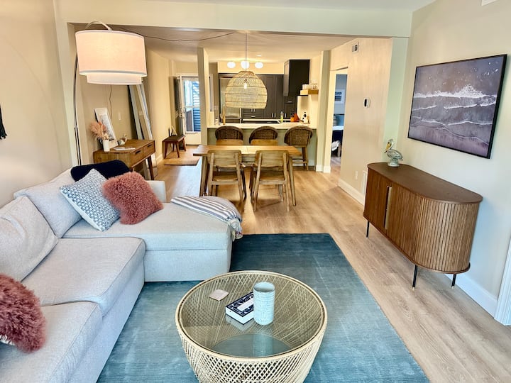 Cozy Rehoboth Beach Condo w/ 2 bedrooms