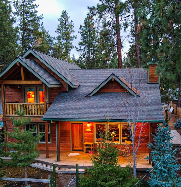 Pine Grove Home in Sisters